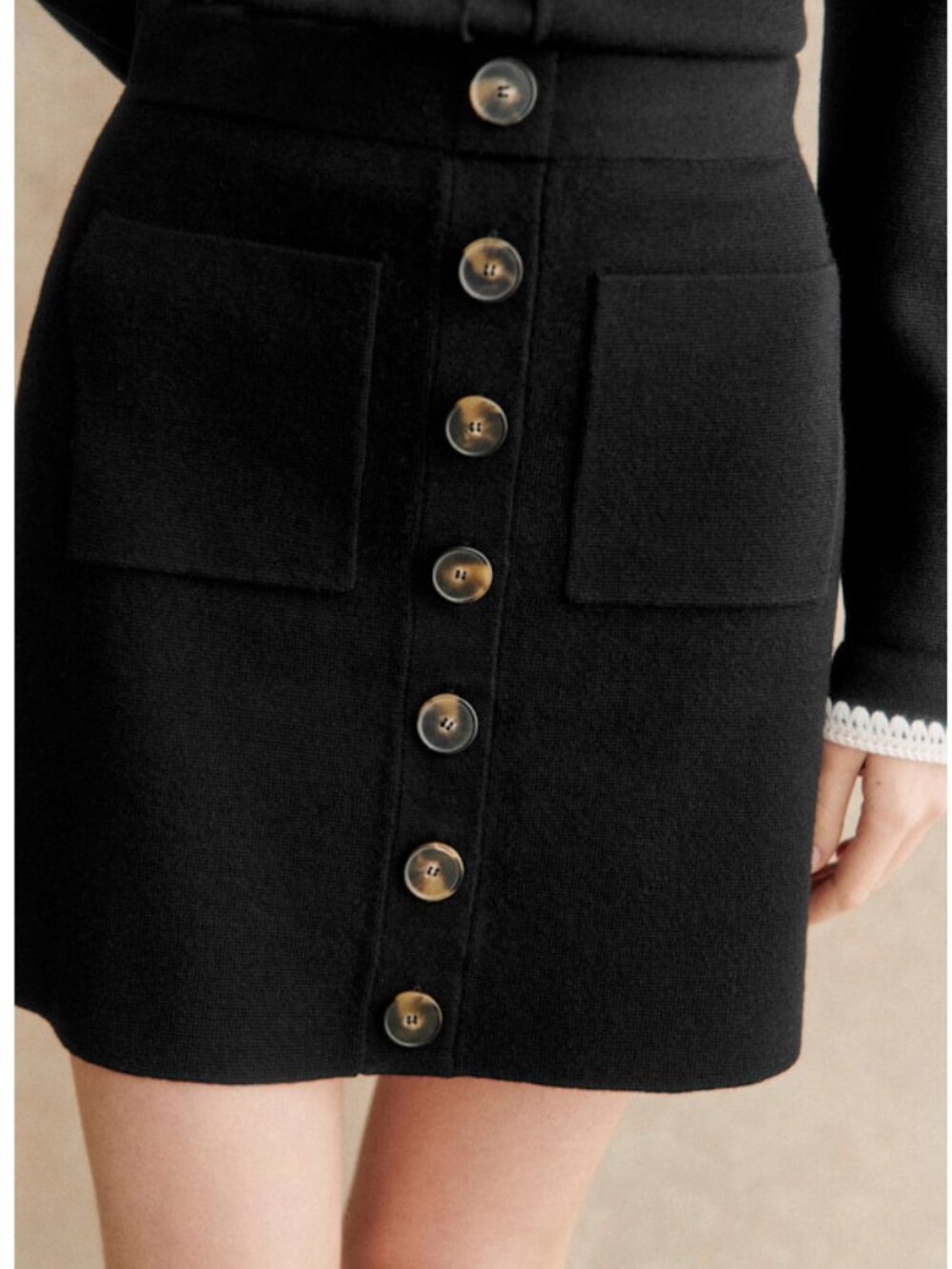 EUC Sézane 100% Merino Wool Louisa Mini Skirt Black Medium